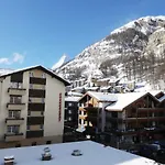 Haus Viktoria A Apartment Zermatt